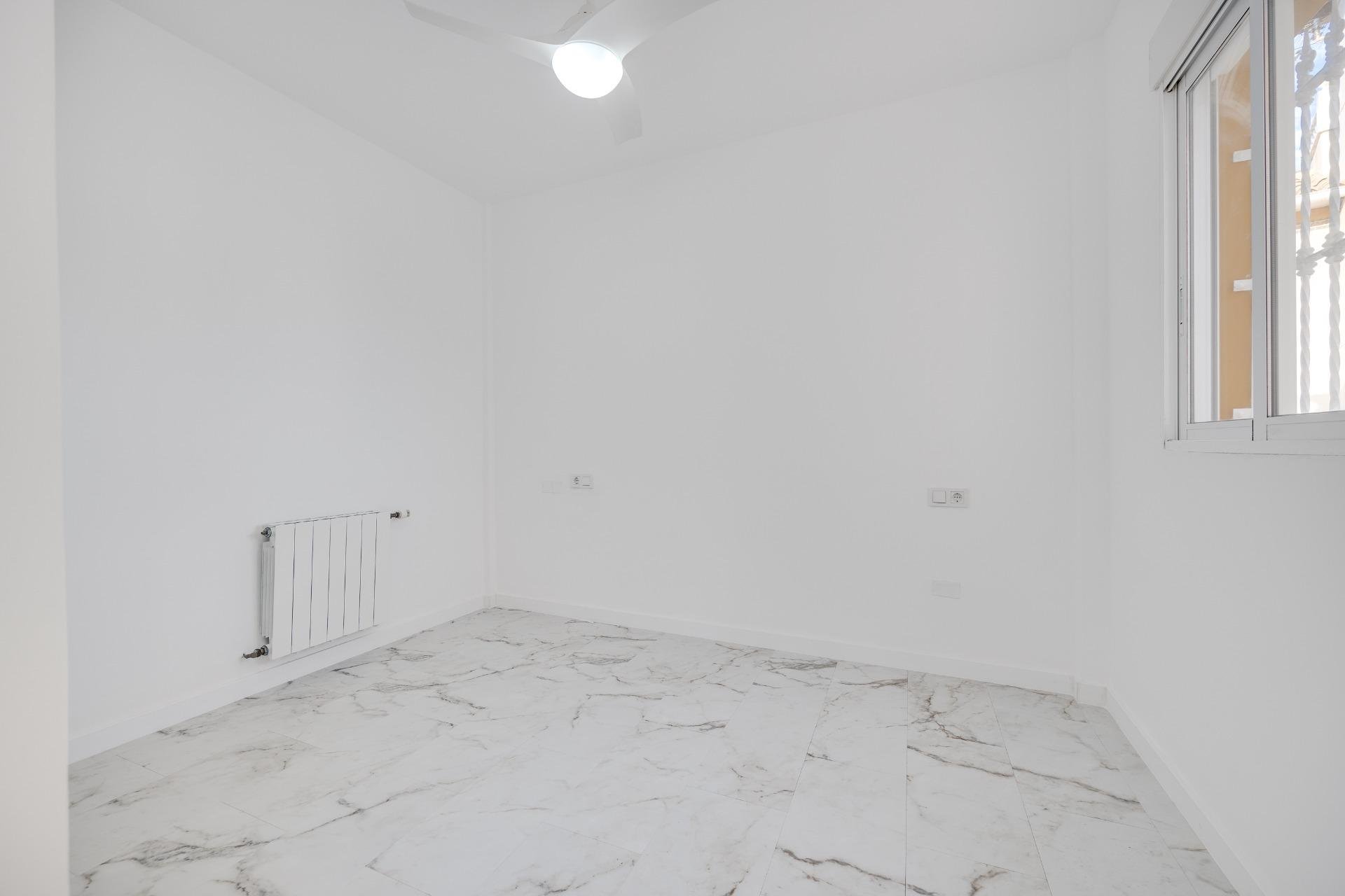 Revente - Villa -
Orihuela Costa - La Zenia