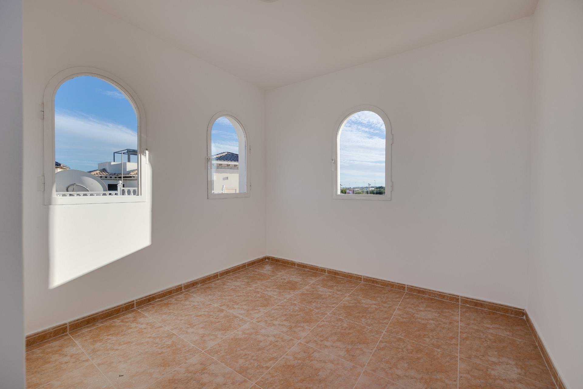 Revente - Villa -
Orihuela Costa - La Zenia