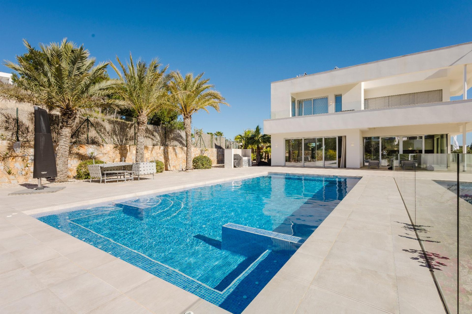 Revente - Villa -
Orihuela Costa - Las Colinas Golf