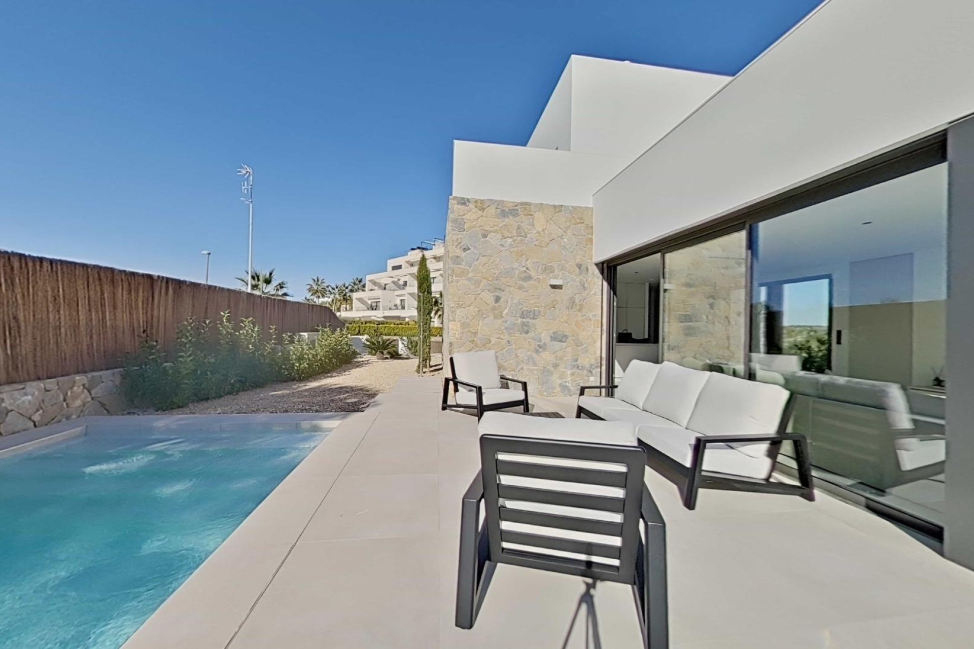 Revente - Villa -
Orihuela - Las Colinas Golf