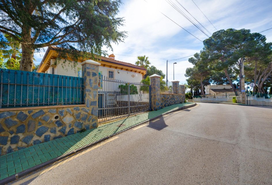 Revente - Villa -
Pilar de la Horadada - Pinar de Campoverde