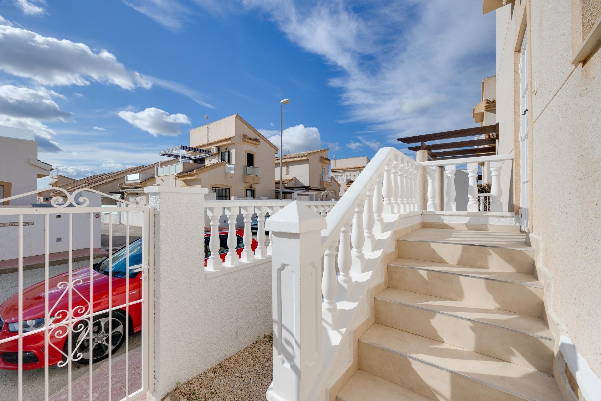 Revente - Villa -
Rojales - Centro de la Ciudad Quesada