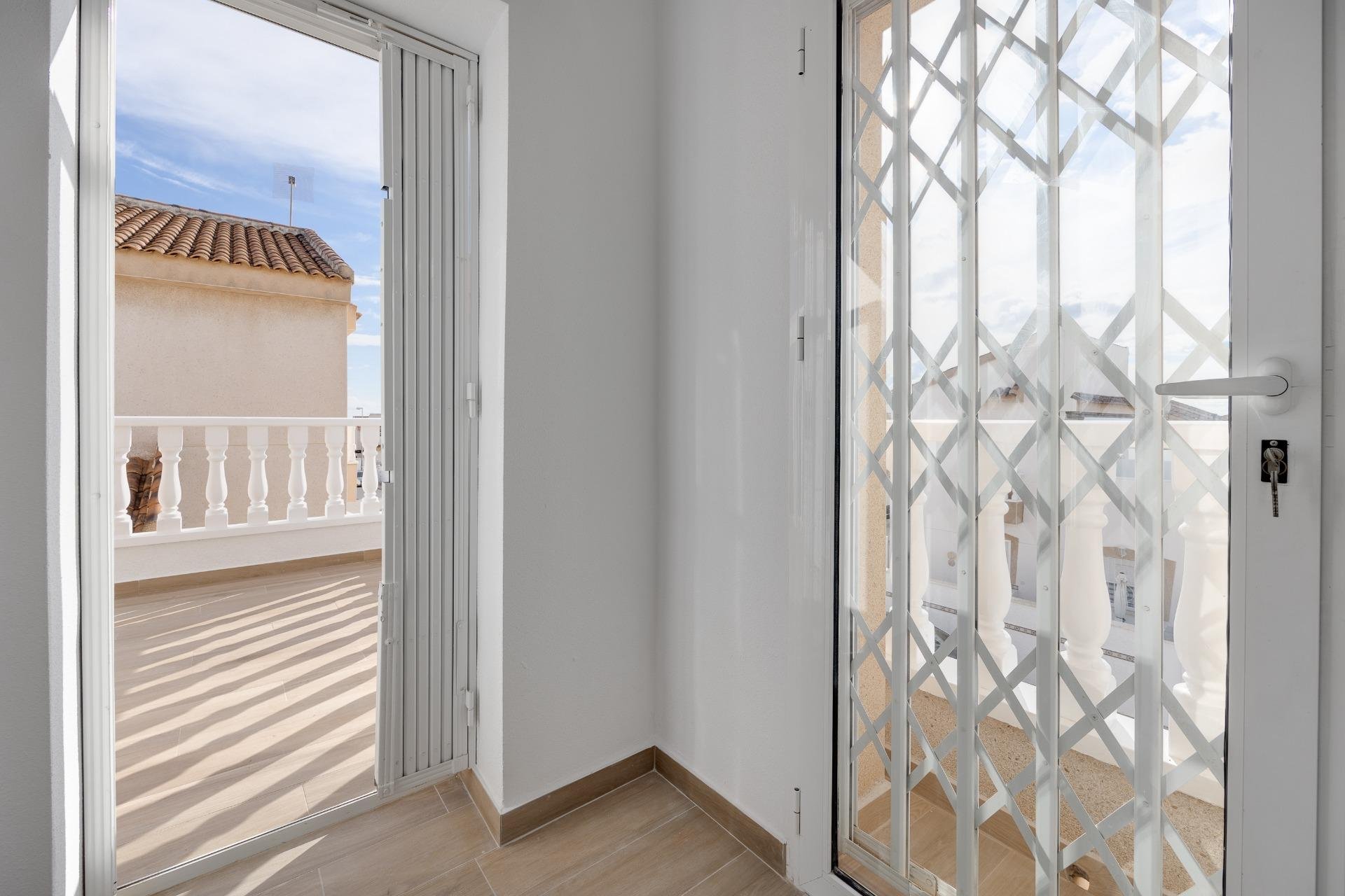 Revente - Villa -
Rojales - Centro de la Ciudad Quesada