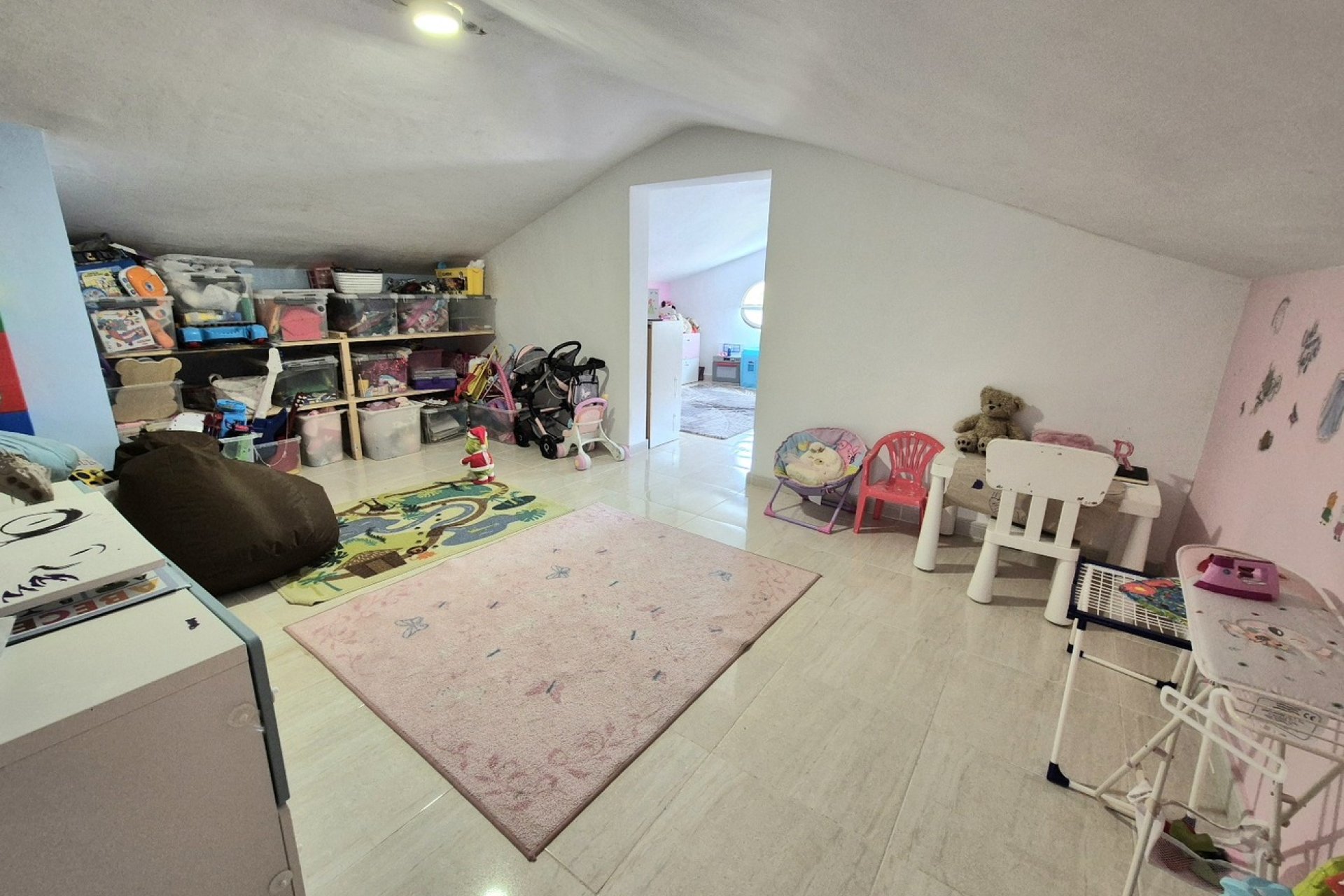 Revente - Villa -
San Miguel de Salinas - Ciudad de las comunicaciones