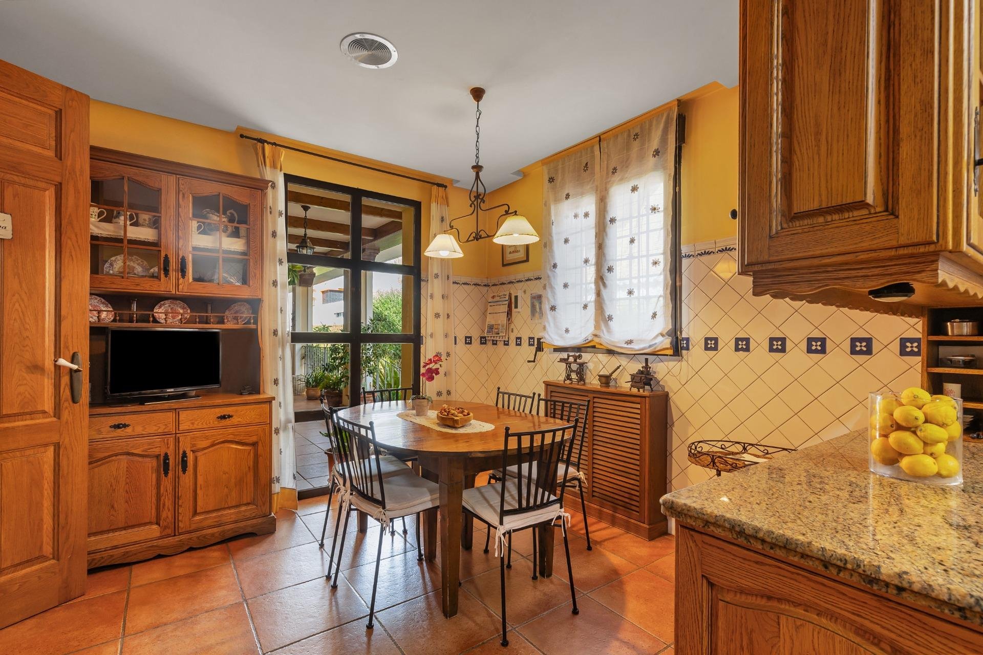 Revente - Villa -
Torrevieja - La veleta