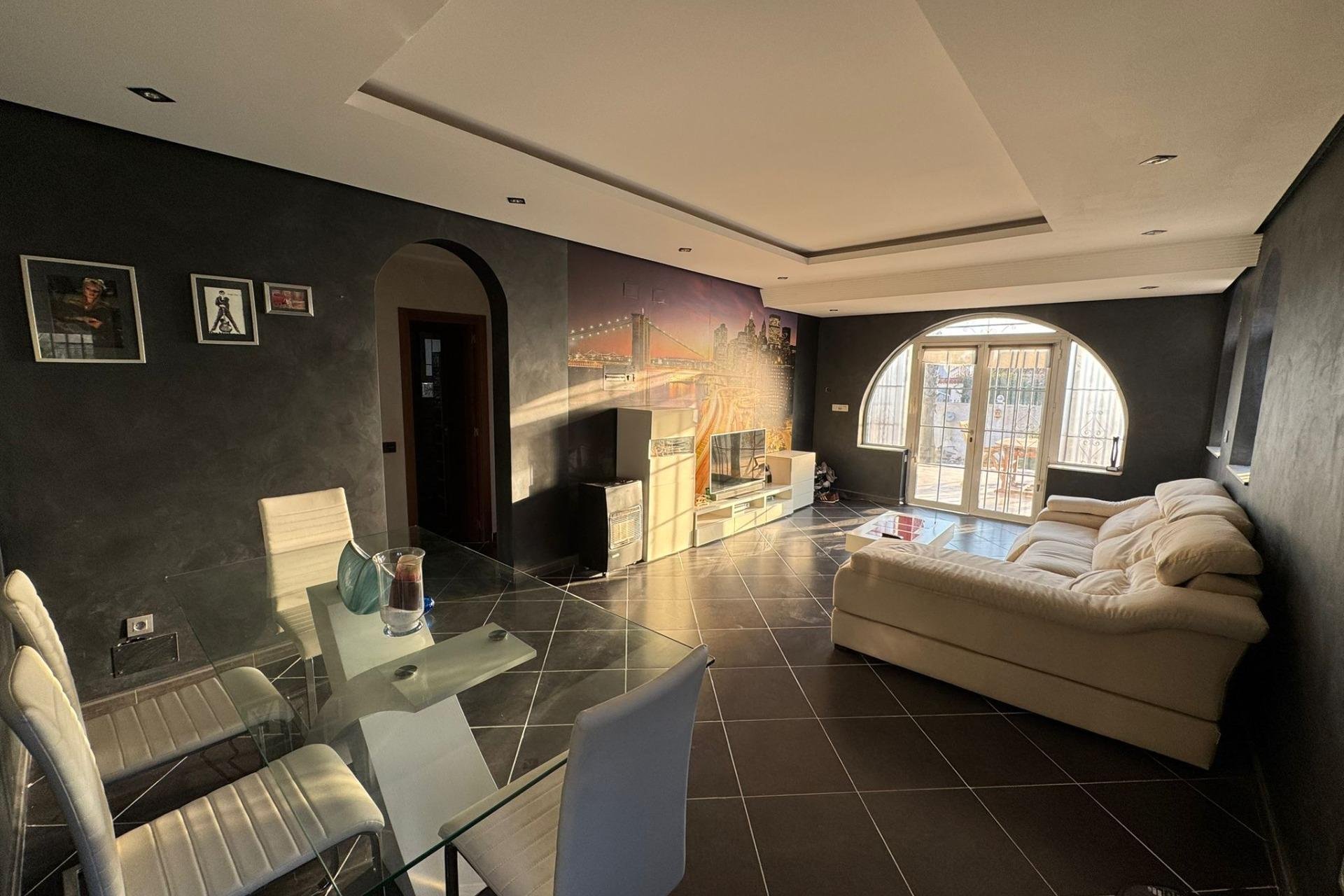 Revente - Villa -
Torrevieja - San luis