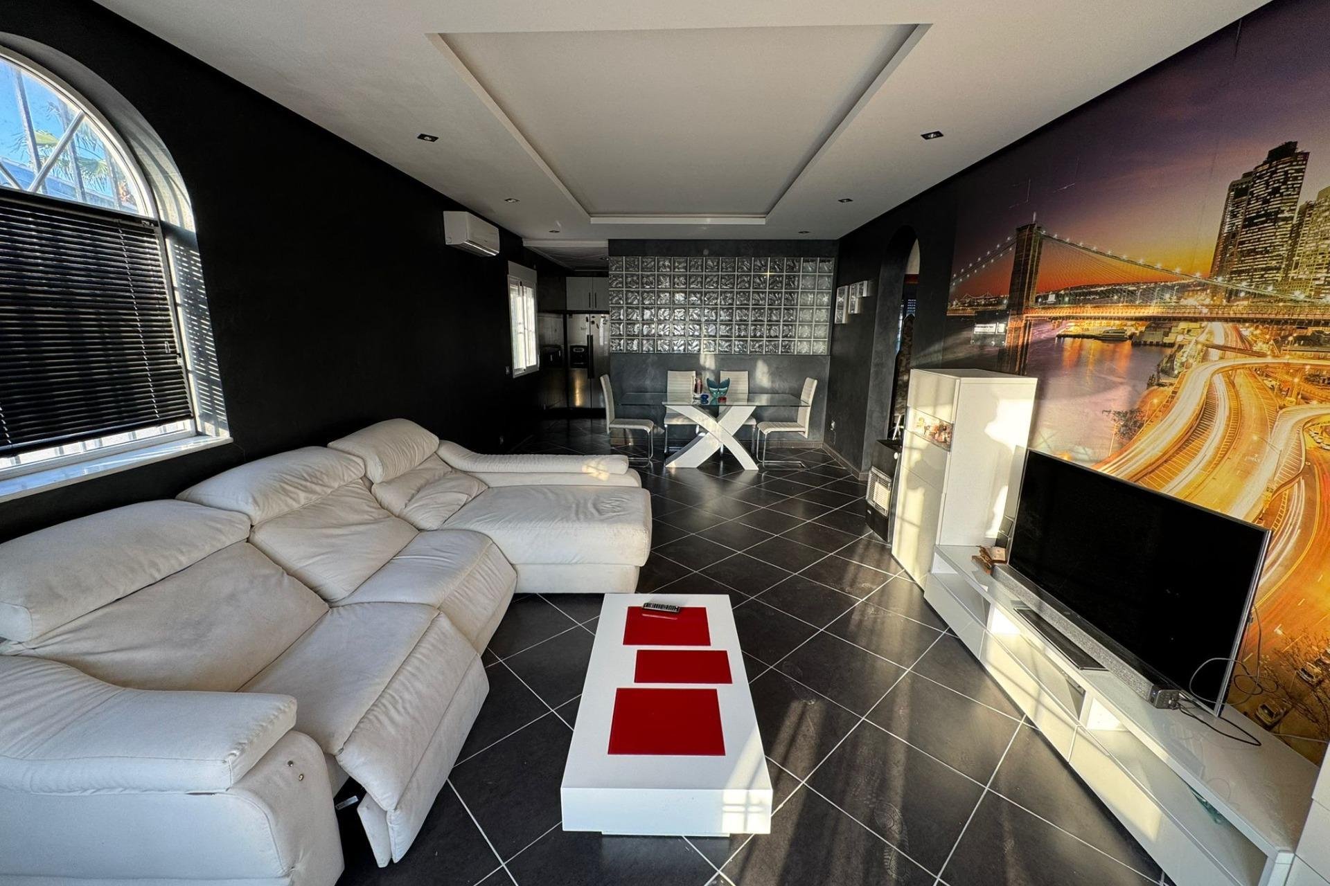 Revente - Villa -
Torrevieja - San luis