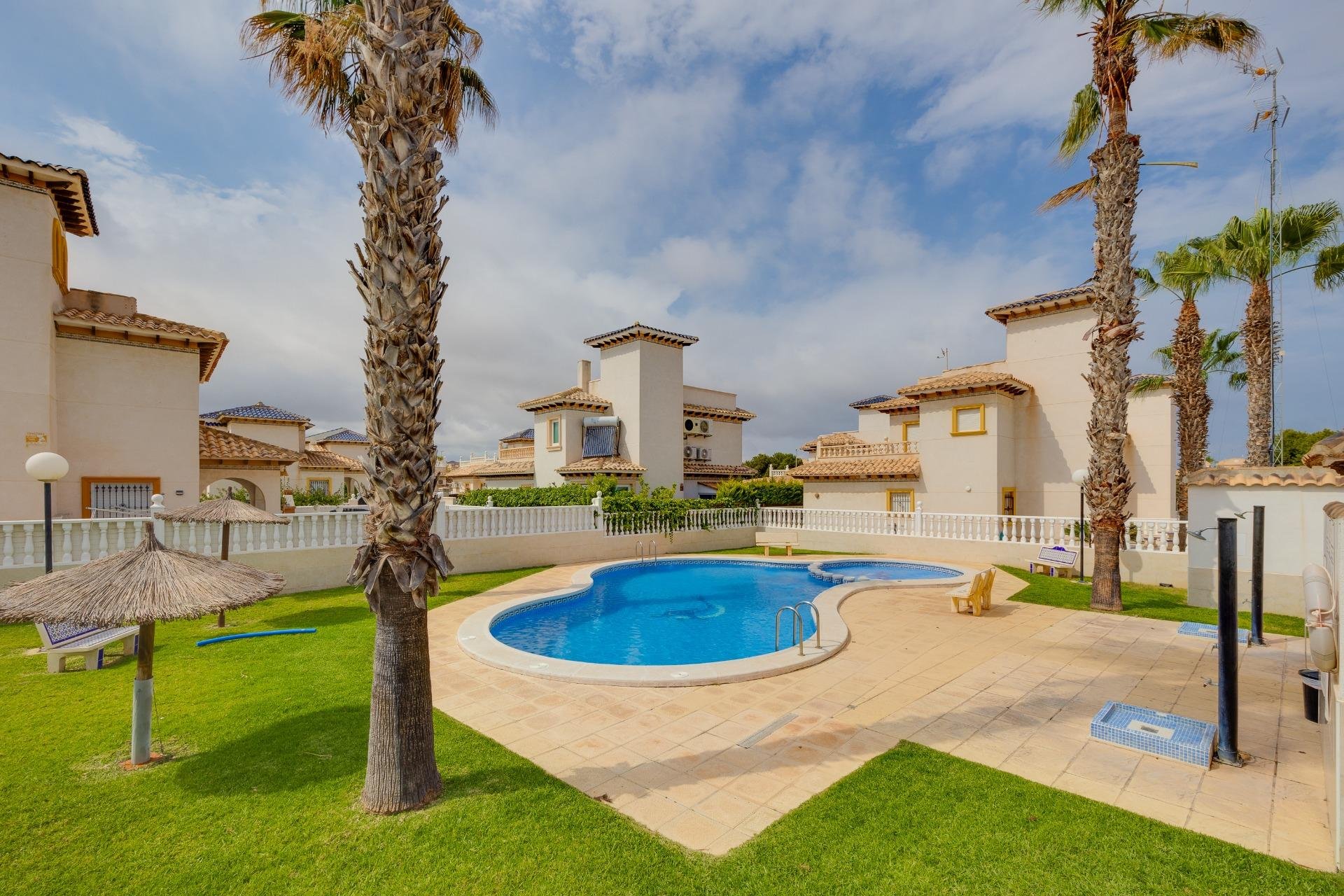 Segunda mano - Adosado -
Orihuela Costa - Cabo Roig