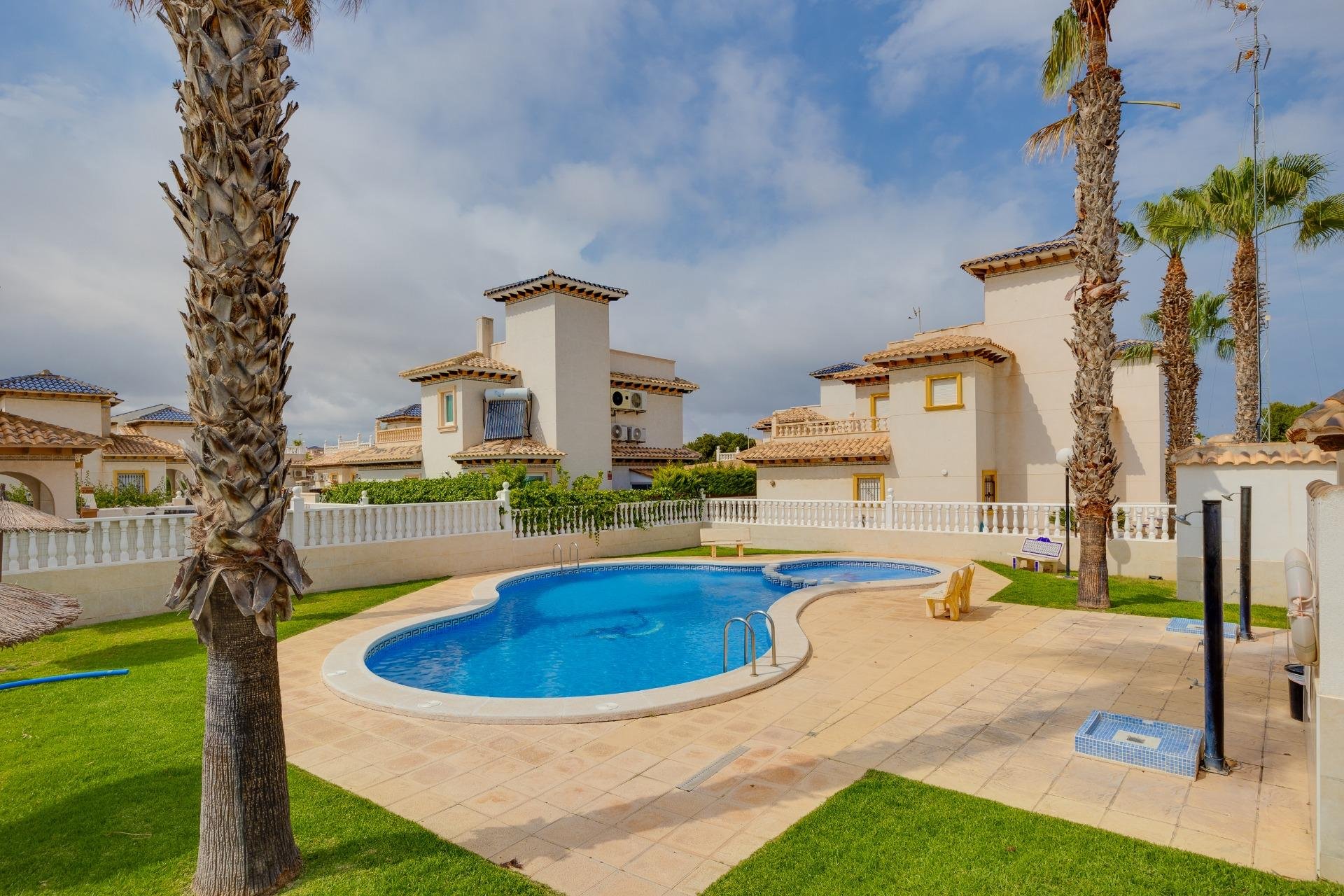 Segunda mano - Adosado -
Orihuela Costa - Cabo Roig