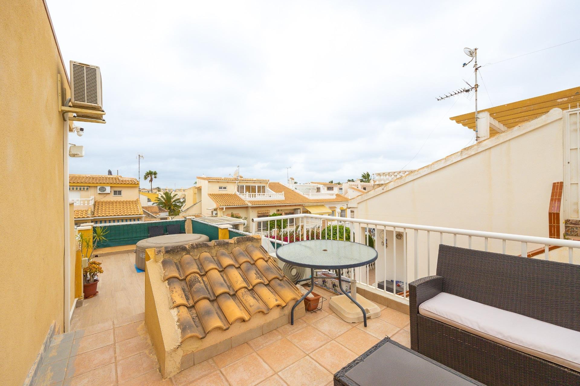 Segunda mano - Adosado -
Orihuela Costa - La Florida