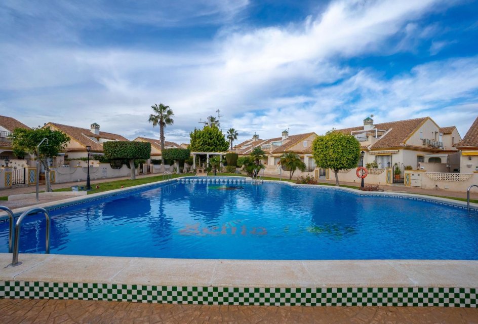 Segunda mano - Adosado -
Orihuela Costa - La Regia