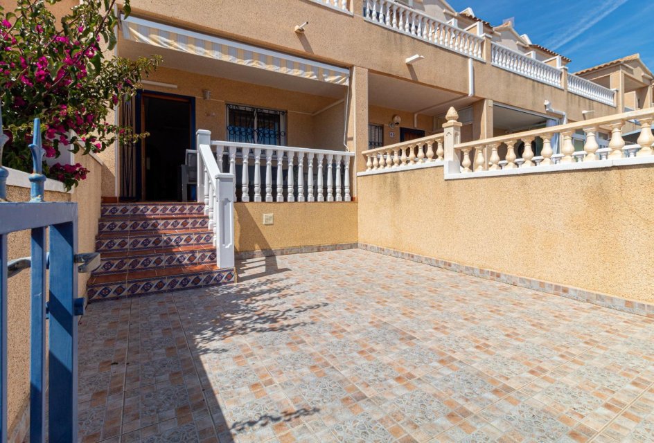 Segunda mano - Adosado -
Orihuela Costa - Los Balcones Y los Altos