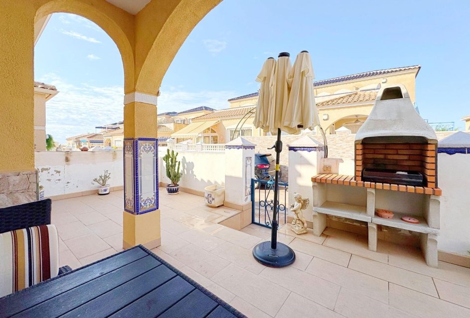 Segunda mano - Adosado -
Orihuela Costa - Urbanización Perla del Mar