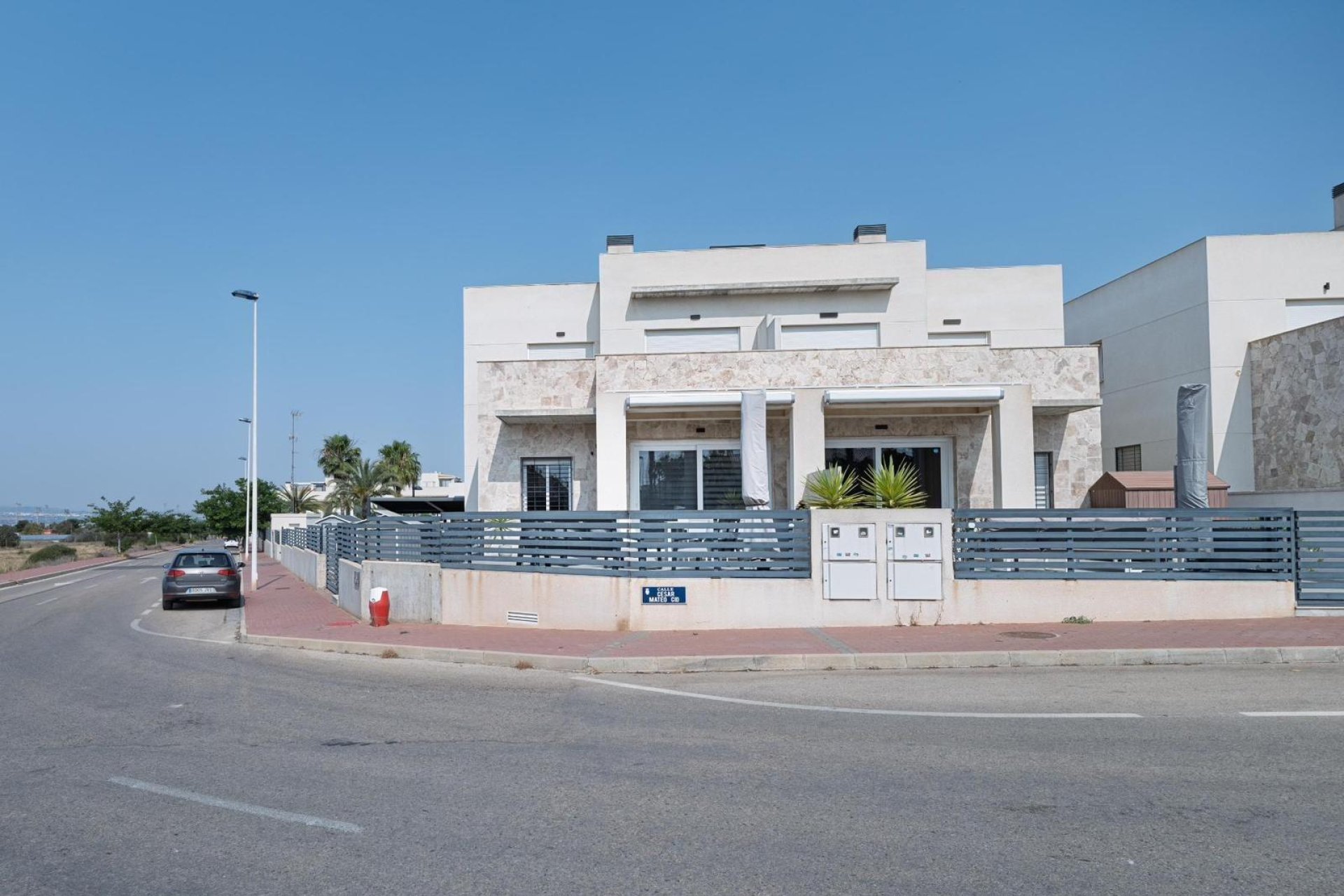 Segunda mano - Adosado -
Torrevieja - Aguas Nuevas