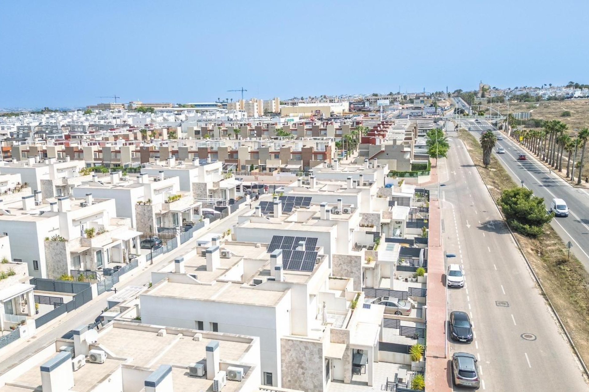 Segunda mano - Adosado -
Torrevieja - Aguas Nuevas