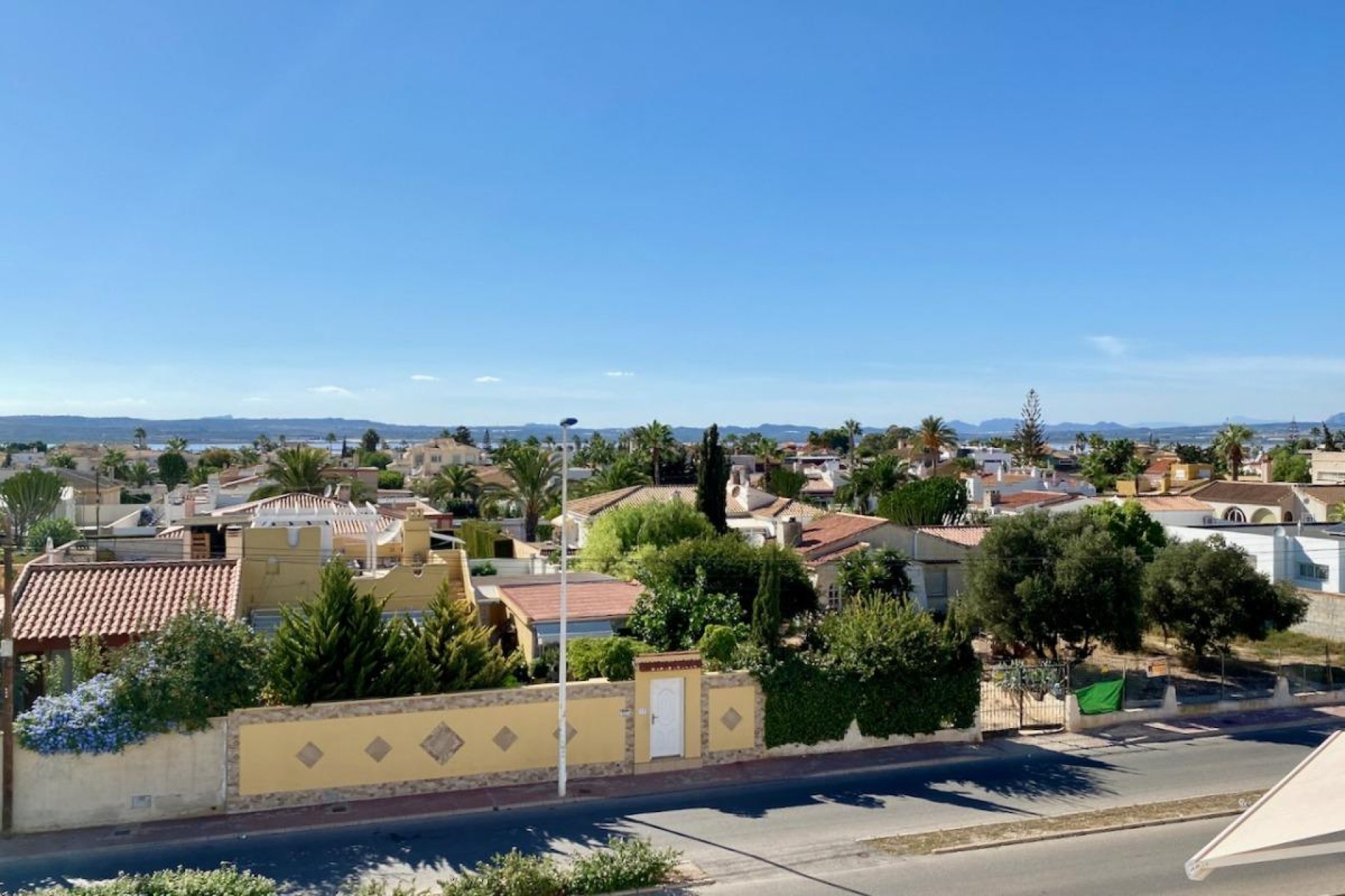 Segunda mano - Adosado -
Torrevieja - Centro