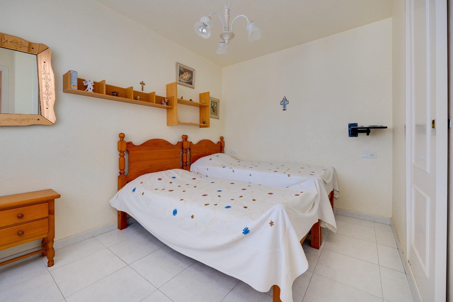 Segunda mano - Adosado -
Torrevieja - La Siesta - El Salado - Torreta