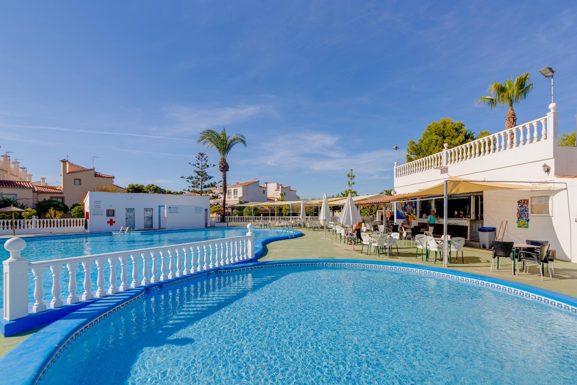 Segunda mano - Adosado -
Torrevieja - La Siesta - El Salado - Torreta