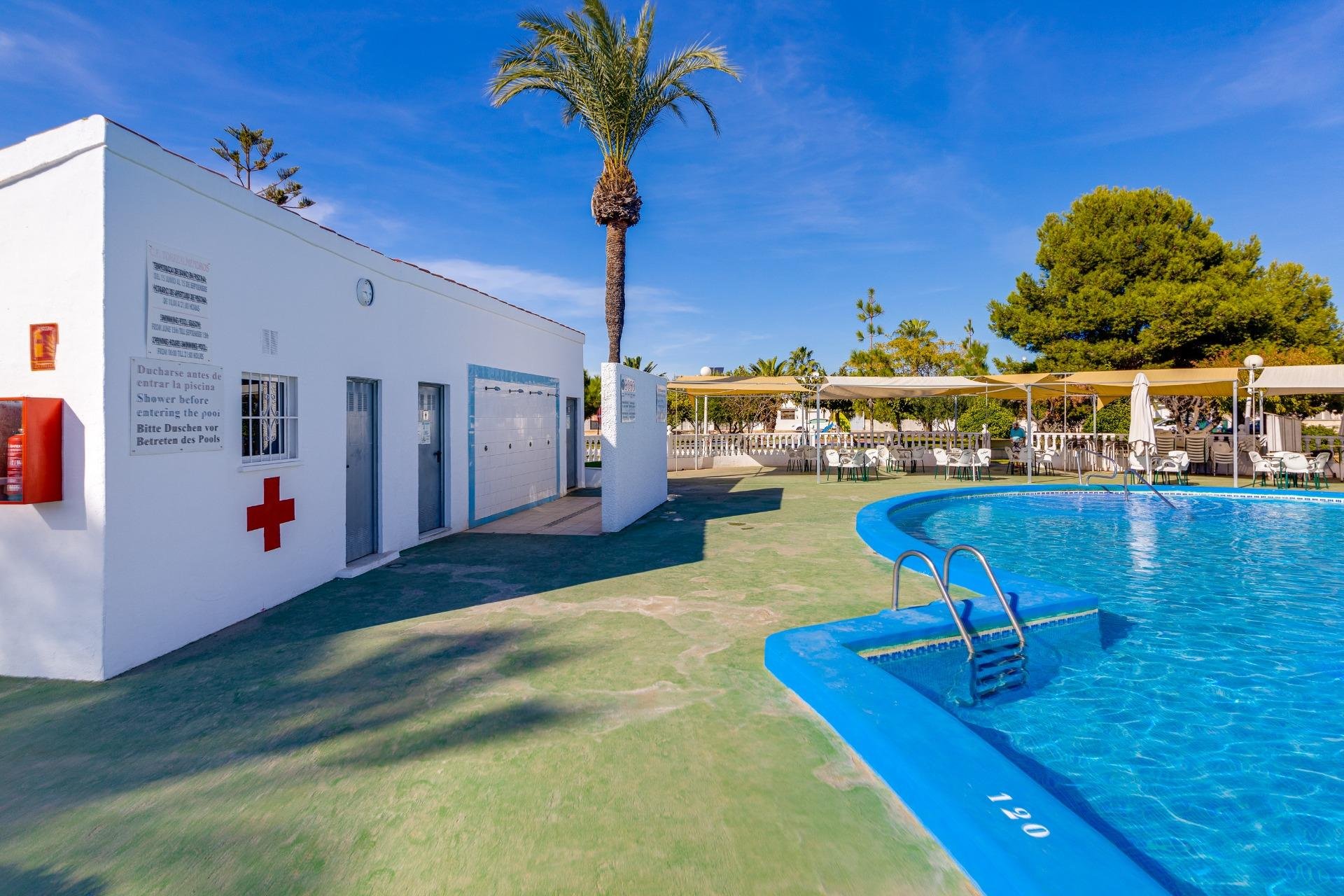 Segunda mano - Adosado -
Torrevieja - La Siesta - El Salado - Torreta