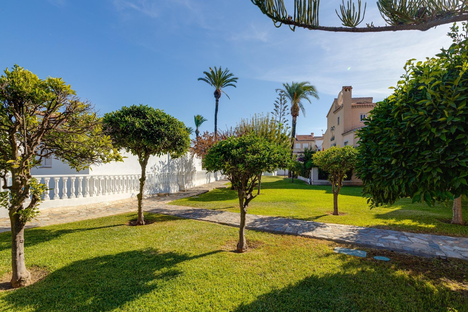 Segunda mano - Adosado -
Torrevieja - La Siesta - El Salado - Torreta