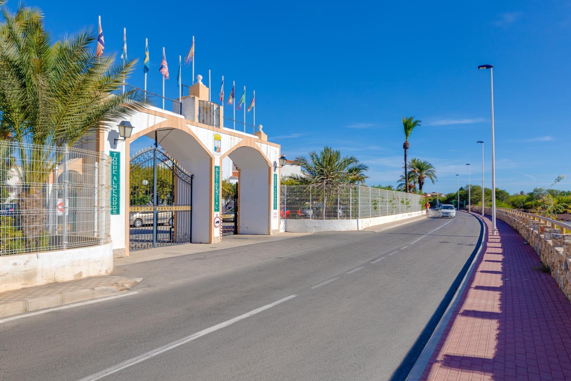 Segunda mano - Adosado -
Torrevieja - La Siesta - El Salado - Torreta