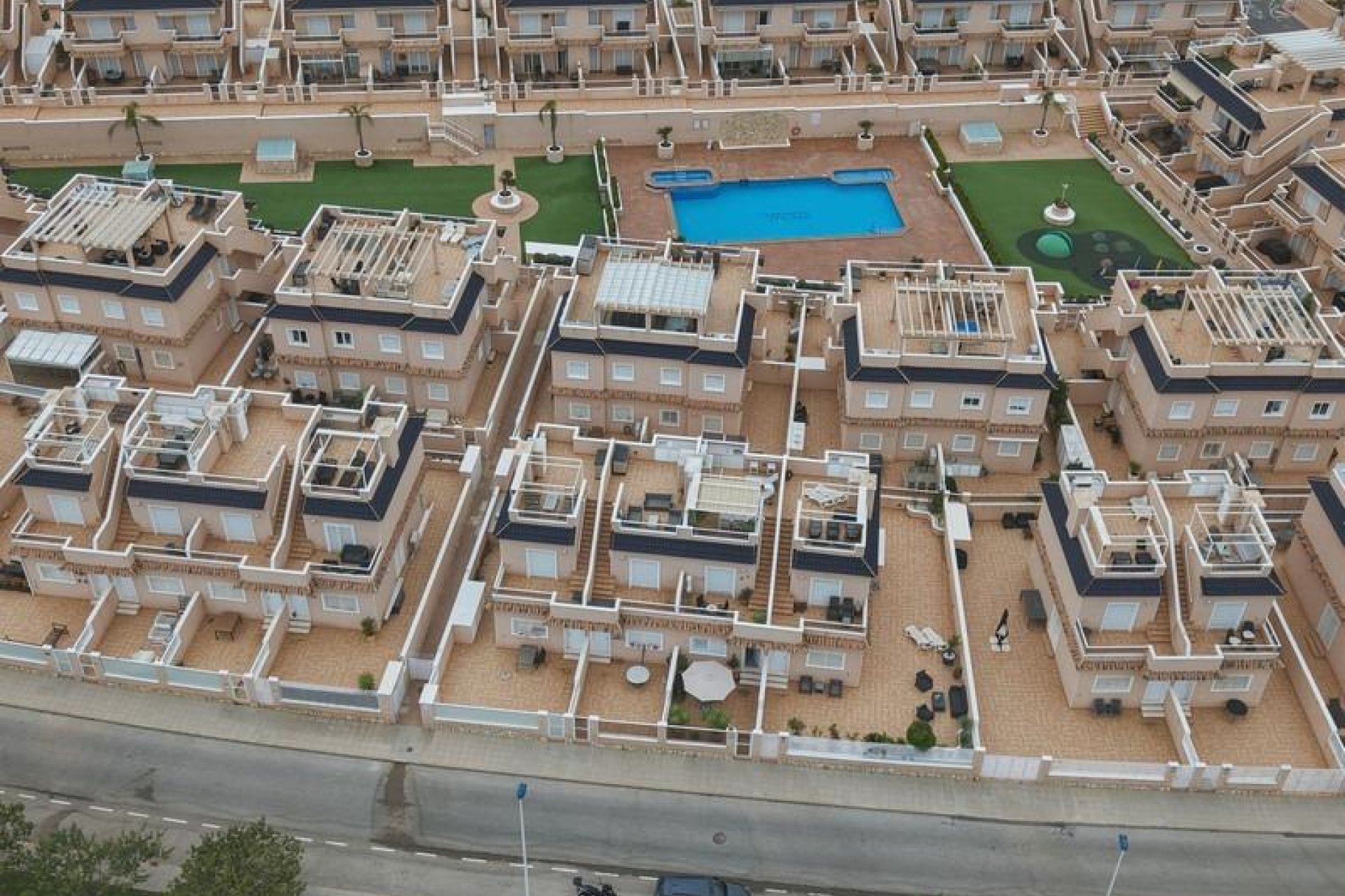 Segunda mano - Adosado -
Torrevieja - Los Balcones - Los Altos del Edén