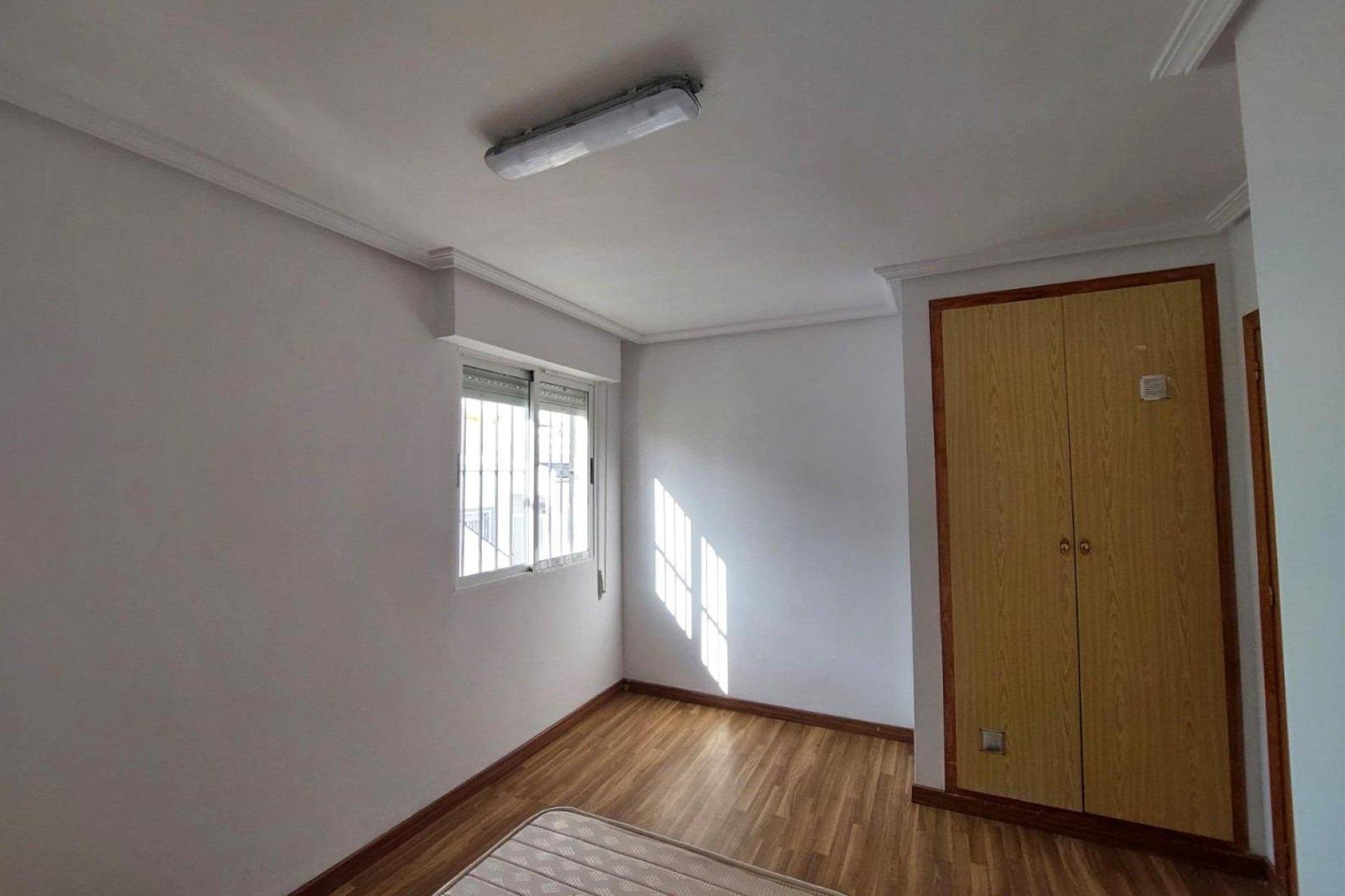 Segunda mano - Adosado -
Torrevieja - Los Balcones - Los Altos del Edén