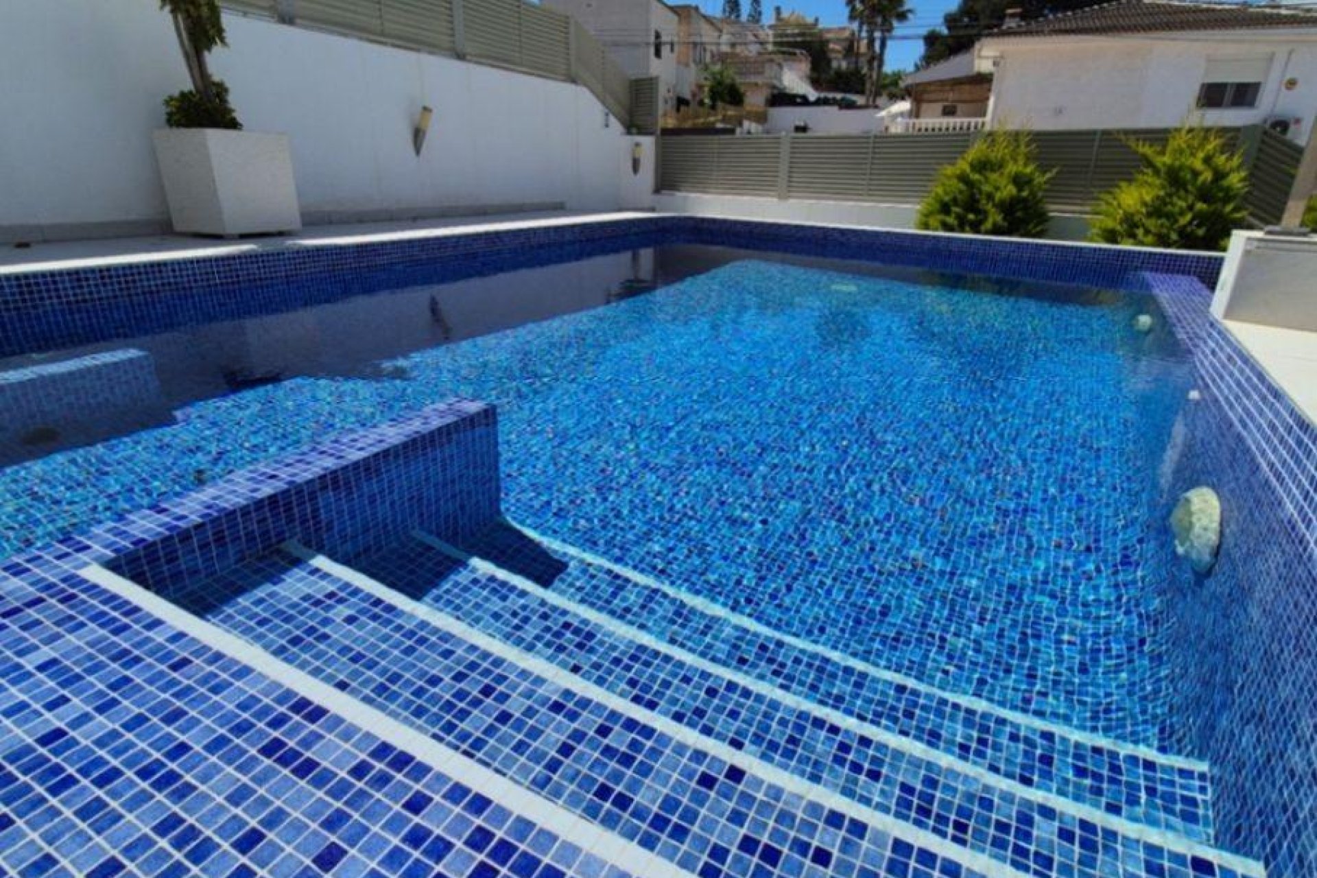 Segunda mano - Adosado -
Torrevieja - Los balcones