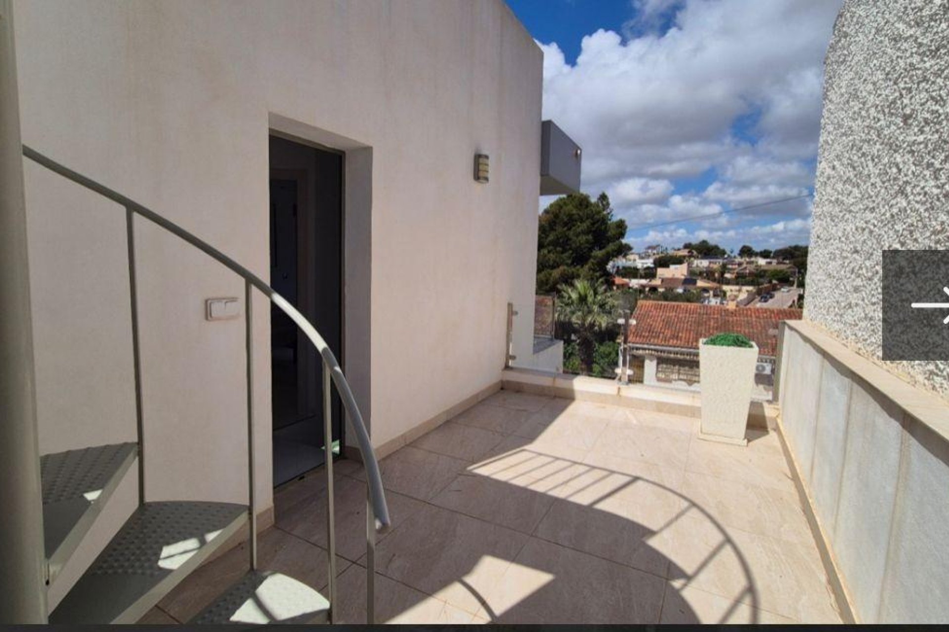 Segunda mano - Adosado -
Torrevieja - Los balcones