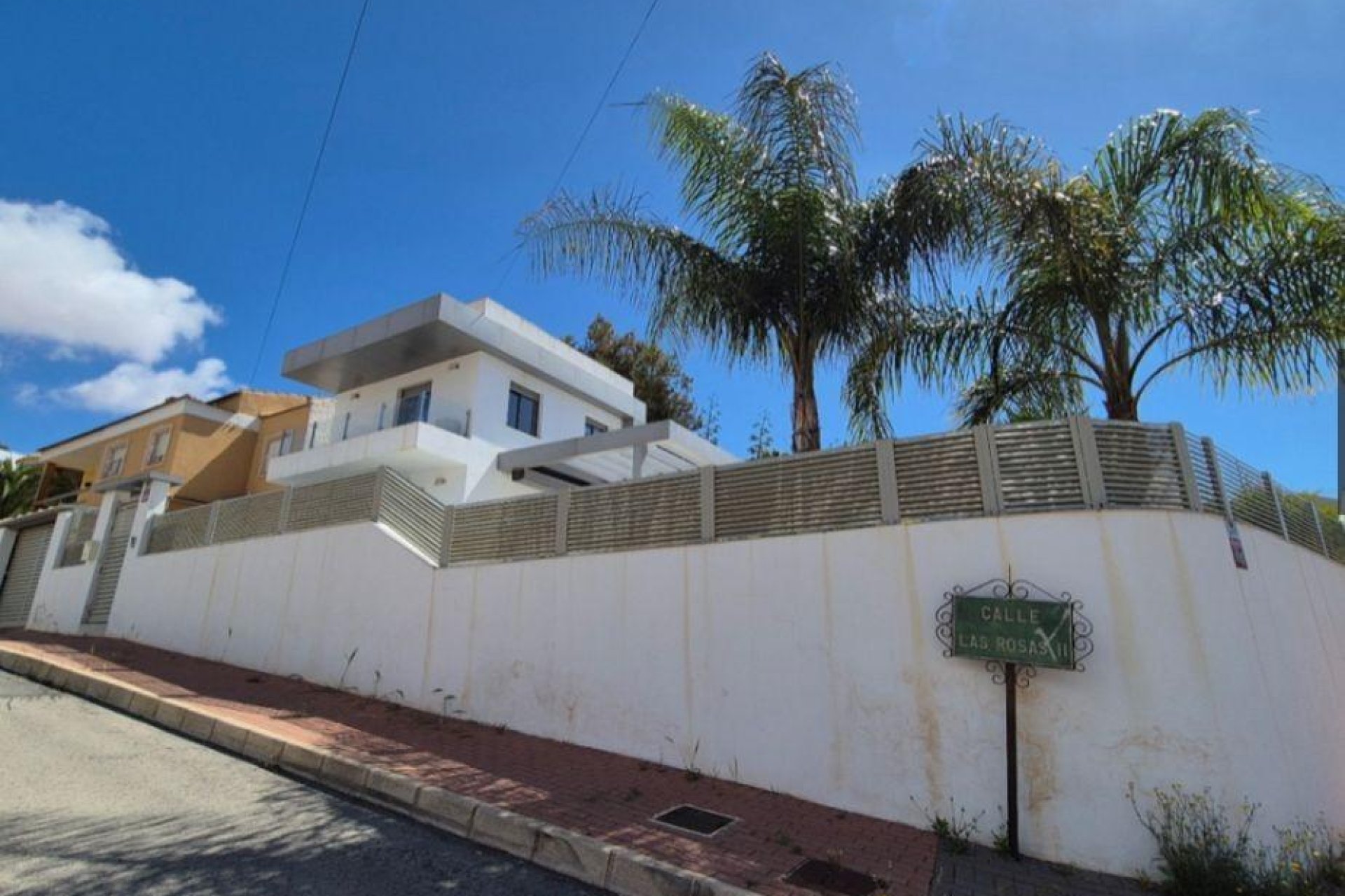 Segunda mano - Adosado -
Torrevieja - Los balcones