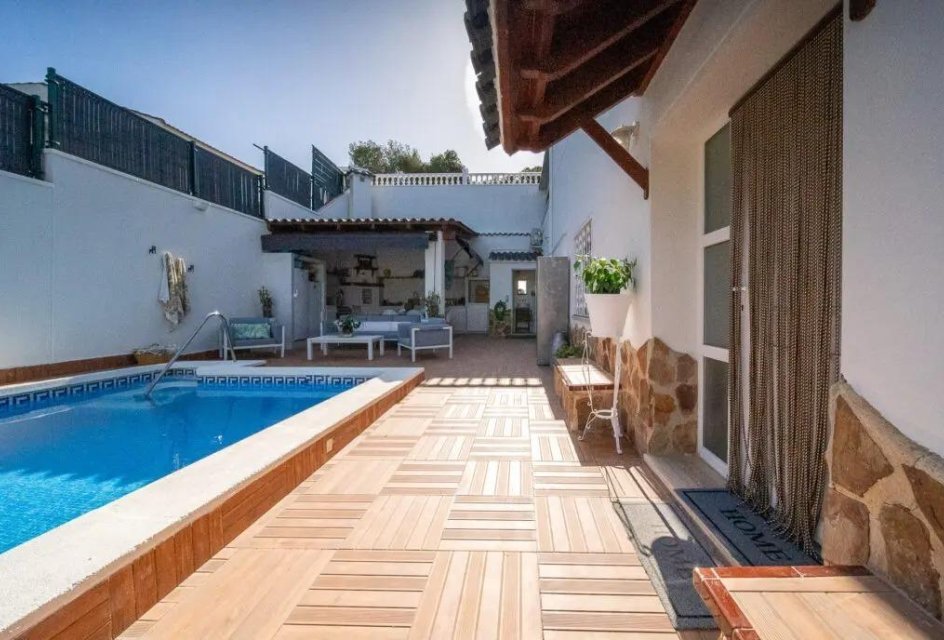 Segunda mano - Adosado -
Torrevieja - Los balcones