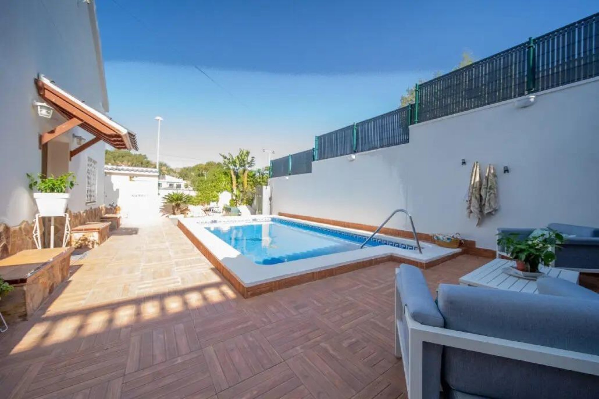 Segunda mano - Adosado -
Torrevieja - Los balcones