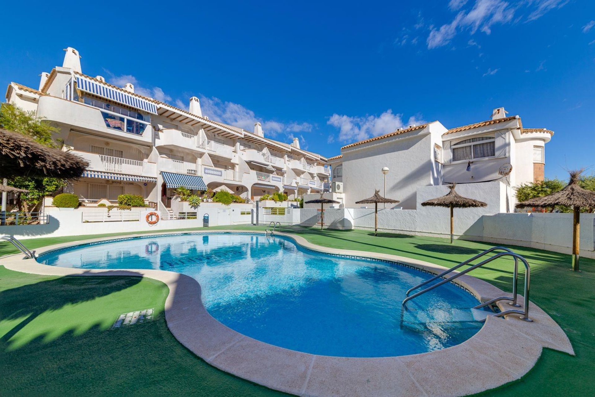Segunda mano - Apartamento -
Orihuela Costa - Aguamarina