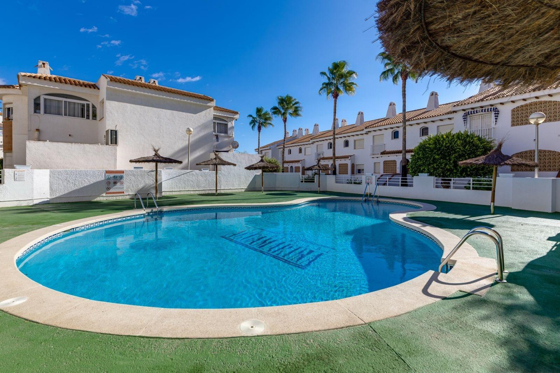 Segunda mano - Apartamento -
Orihuela Costa - Aguamarina