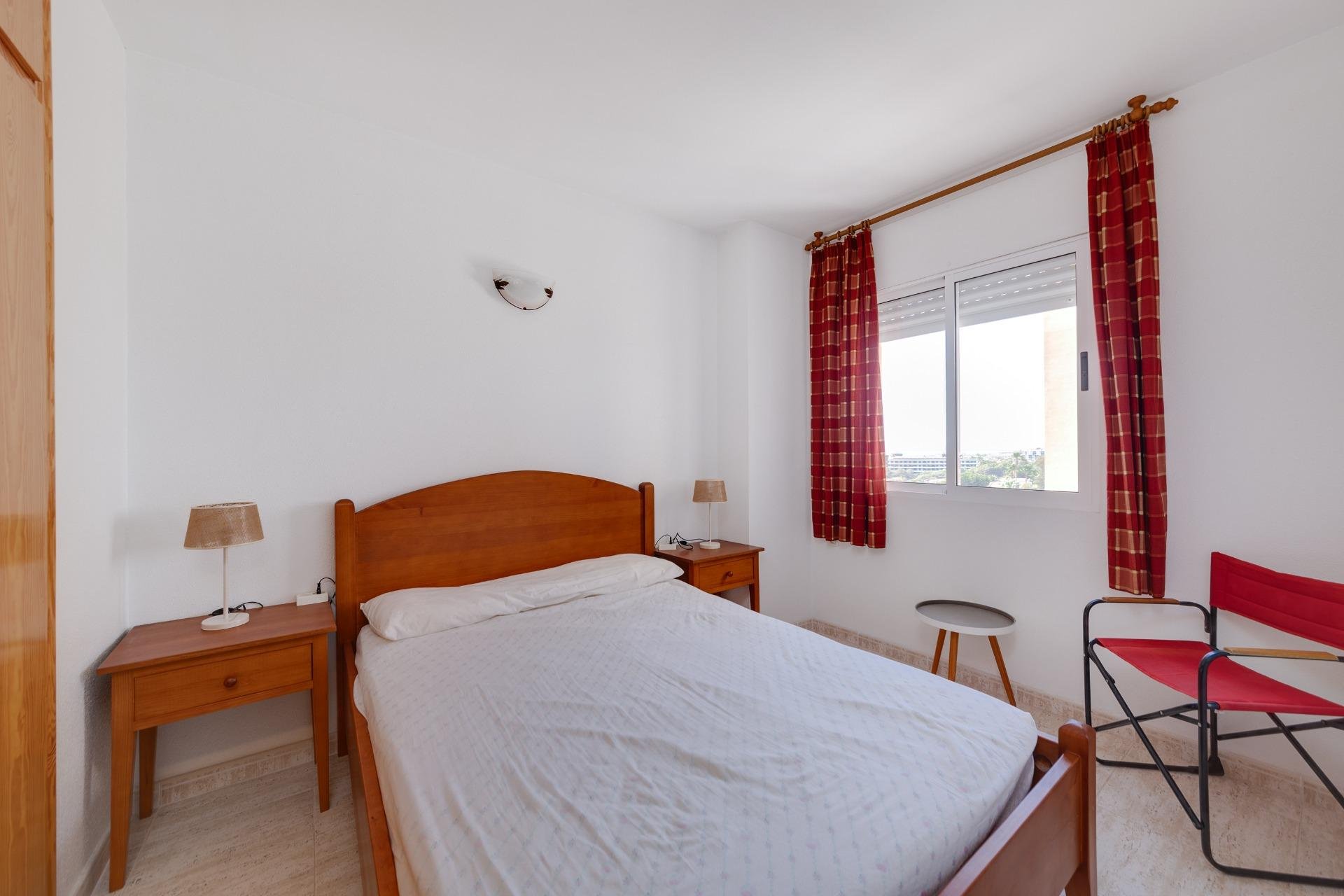 Segunda mano - Apartamento -
Orihuela Costa - Campoamor