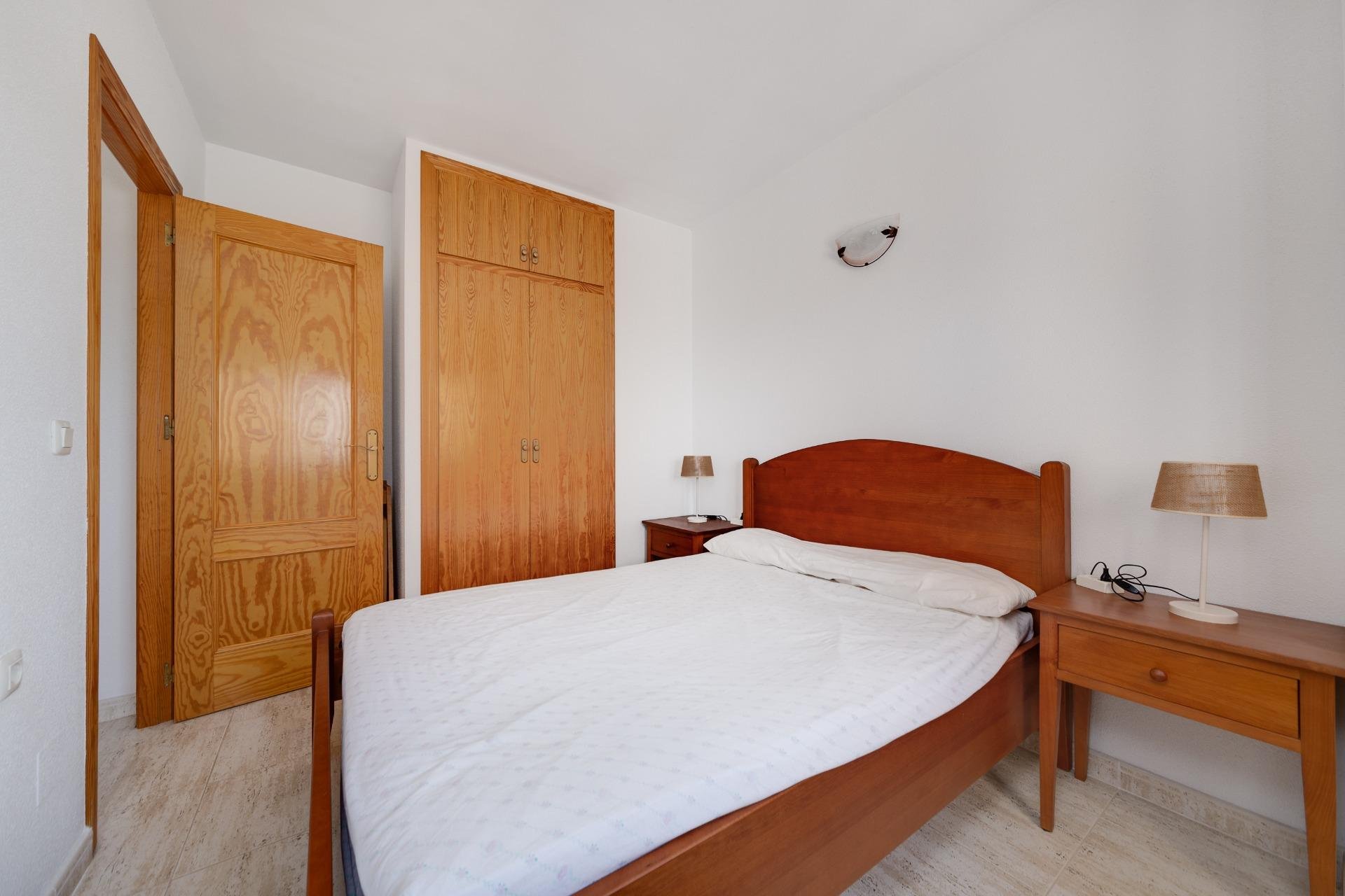 Segunda mano - Apartamento -
Orihuela Costa - Campoamor