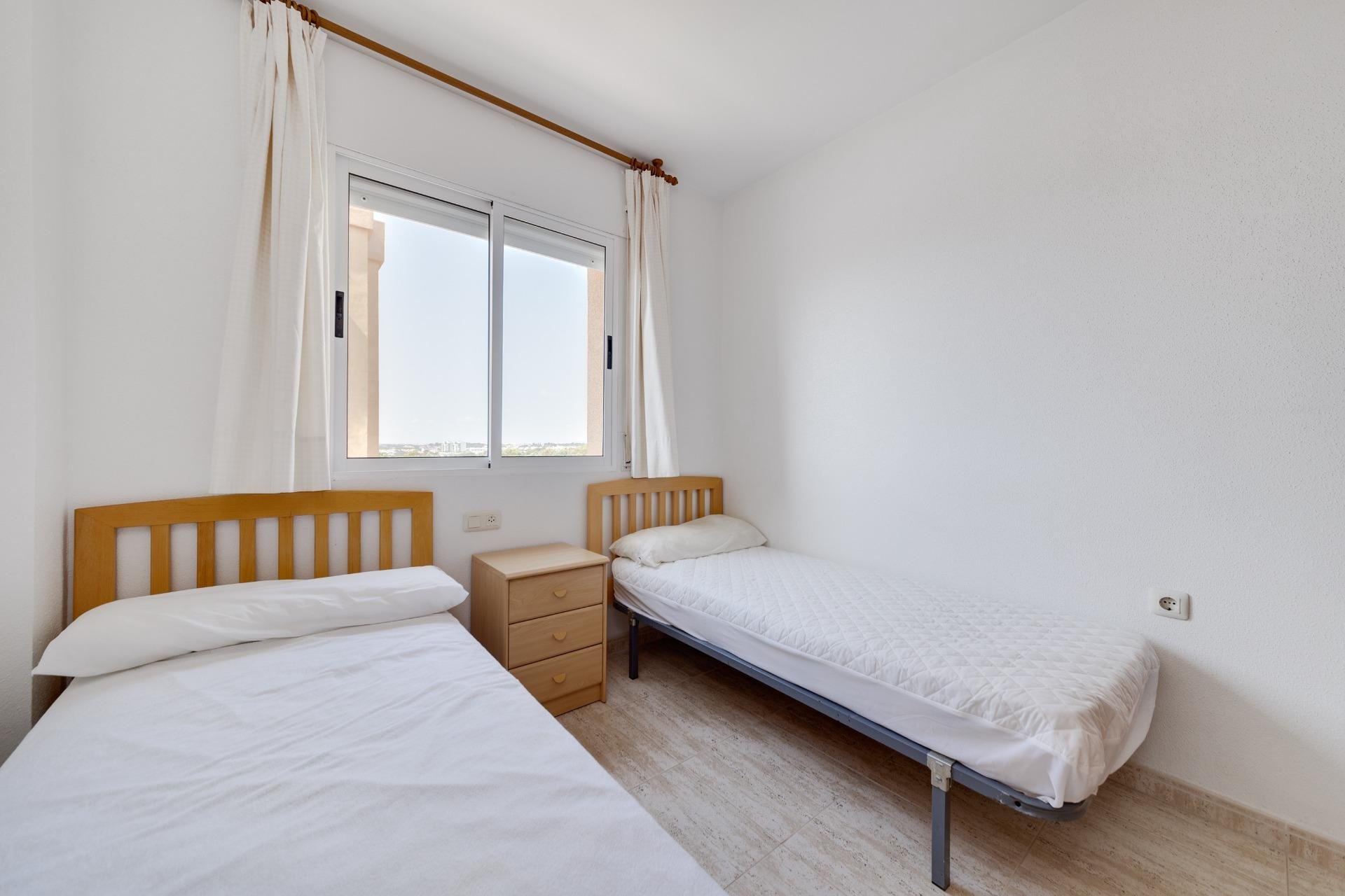 Segunda mano - Apartamento -
Orihuela Costa - Campoamor