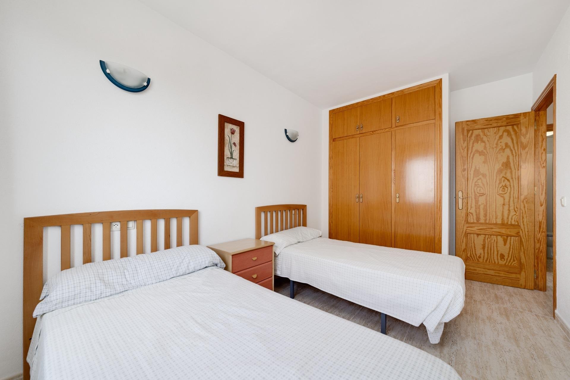 Segunda mano - Apartamento -
Orihuela Costa - Campoamor