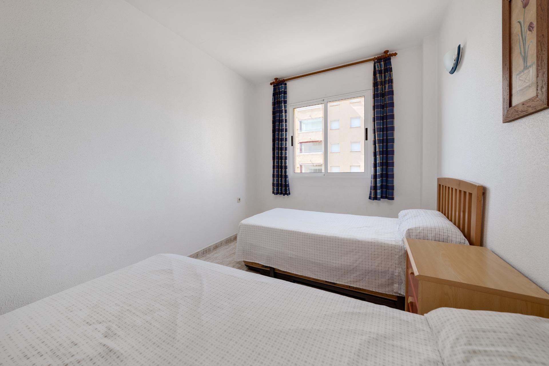 Segunda mano - Apartamento -
Orihuela Costa - Campoamor