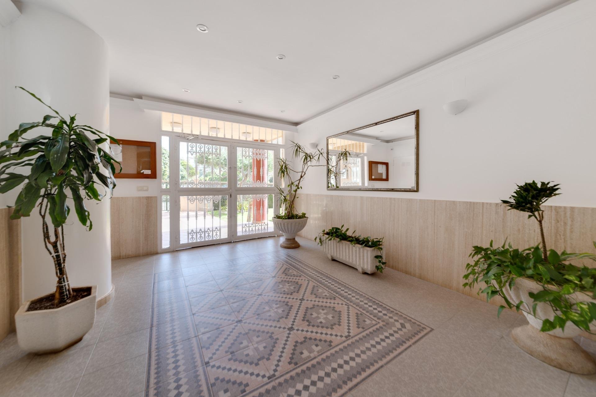 Segunda mano - Apartamento -
Orihuela Costa - Campoamor