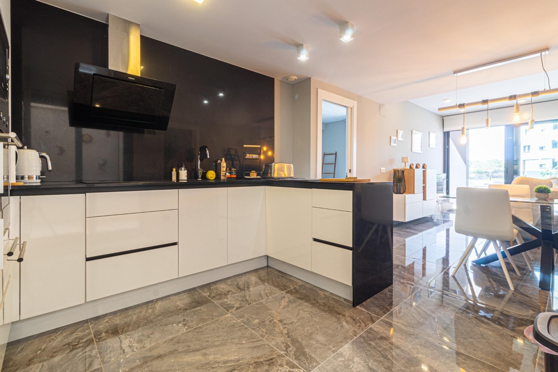 Segunda mano - Apartamento -
Orihuela Costa - La Florida