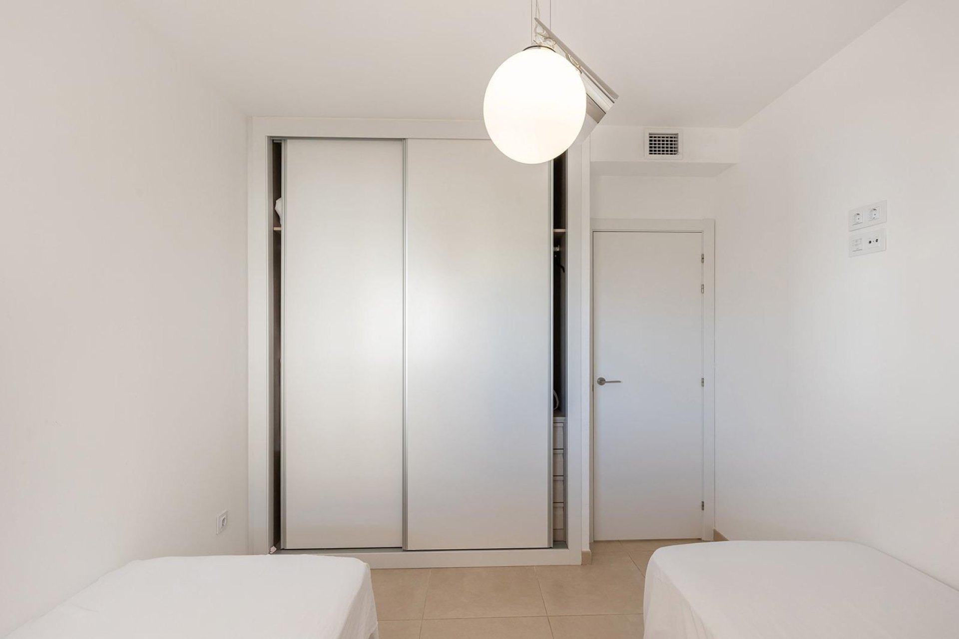 Segunda mano - Apartamento -
Orihuela Costa - Montezenia