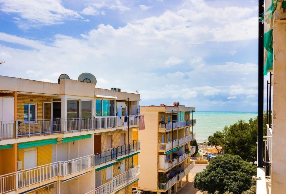 Segunda mano - Apartamento -
Orihuela Costa - Punta Prima