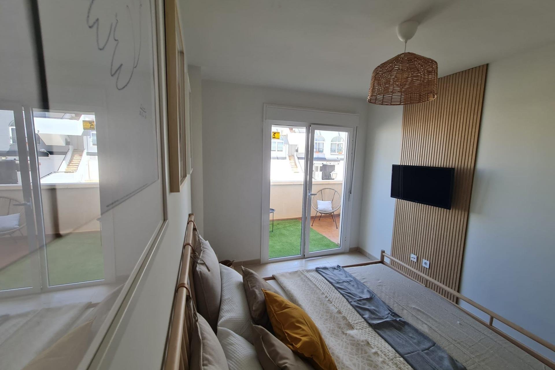 Segunda mano - Apartamento -
Orihuela Costa - Villamartín-Las Filipinas