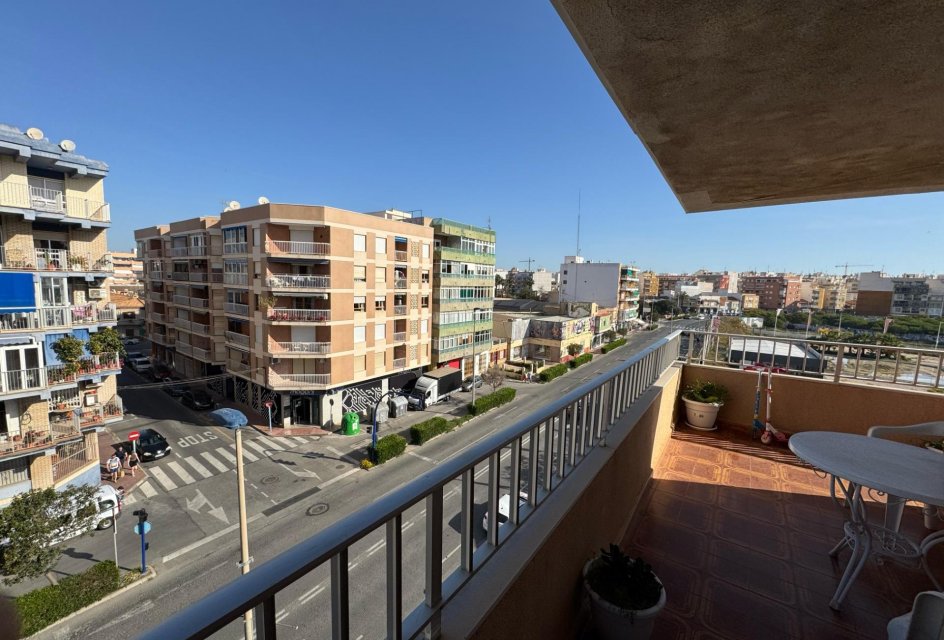 Segunda mano - Apartamento -
Torrevieja - Acequion