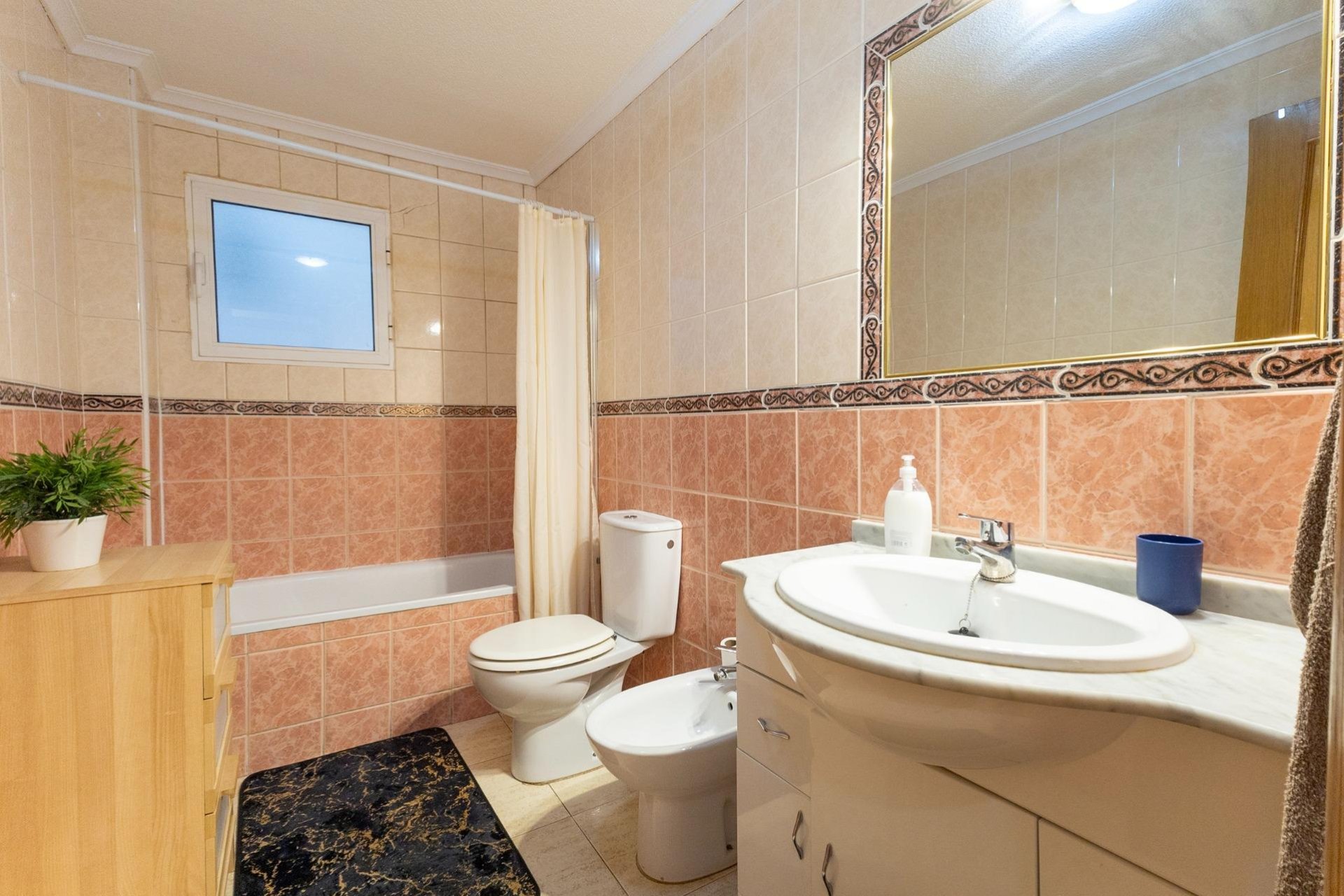 Segunda mano - Apartamento -
Torrevieja - Acequion