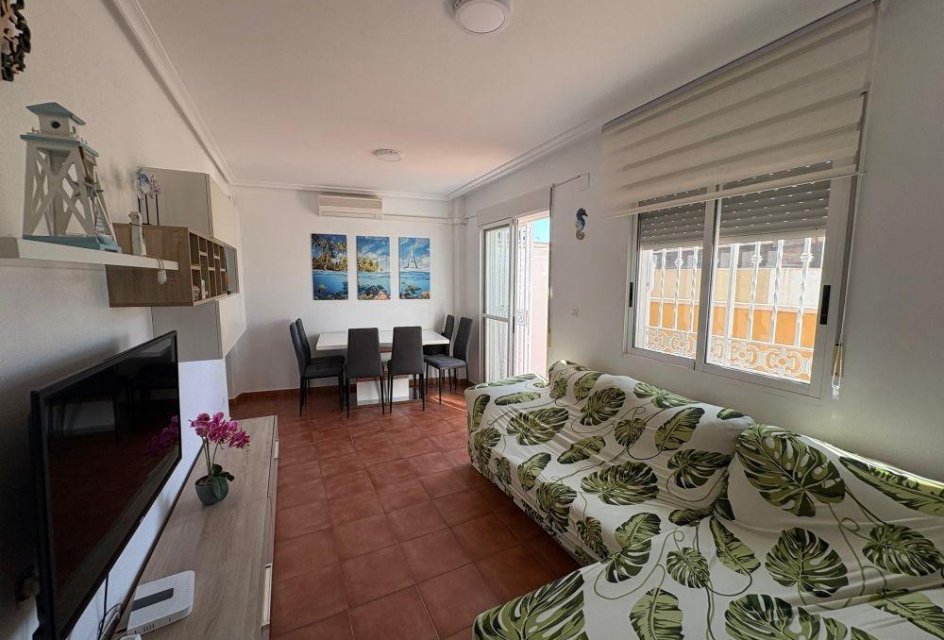 Segunda mano - Apartamento -
Torrevieja - Acequion