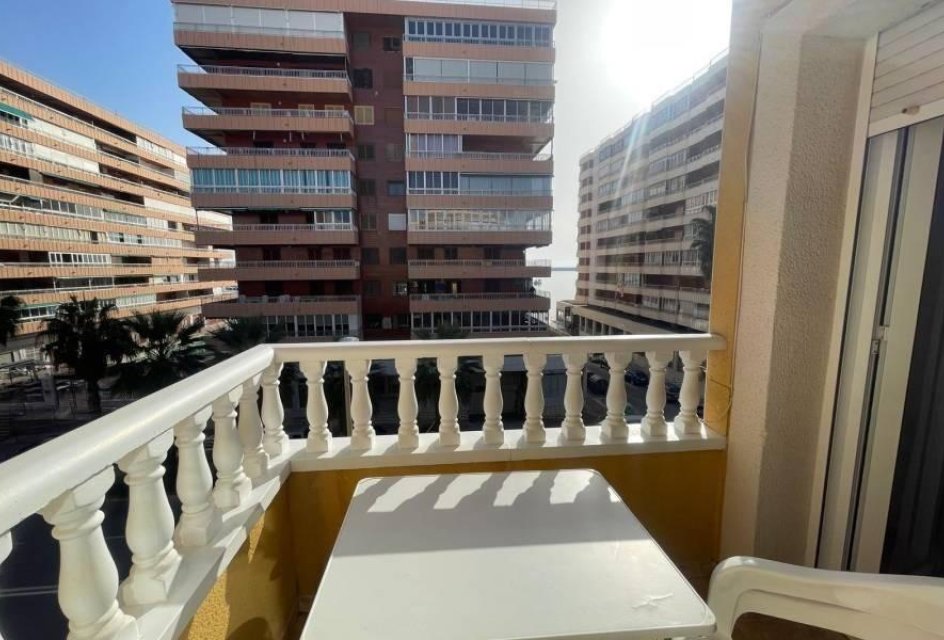 Segunda mano - Apartamento -
Torrevieja - Acequion