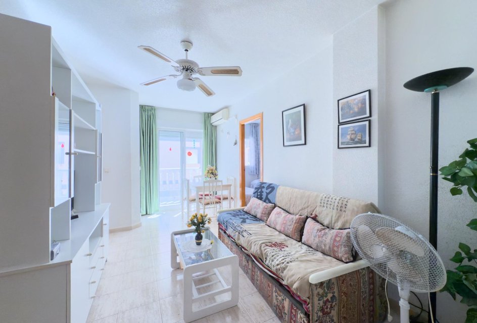Segunda mano - Apartamento -
Torrevieja - Acequion