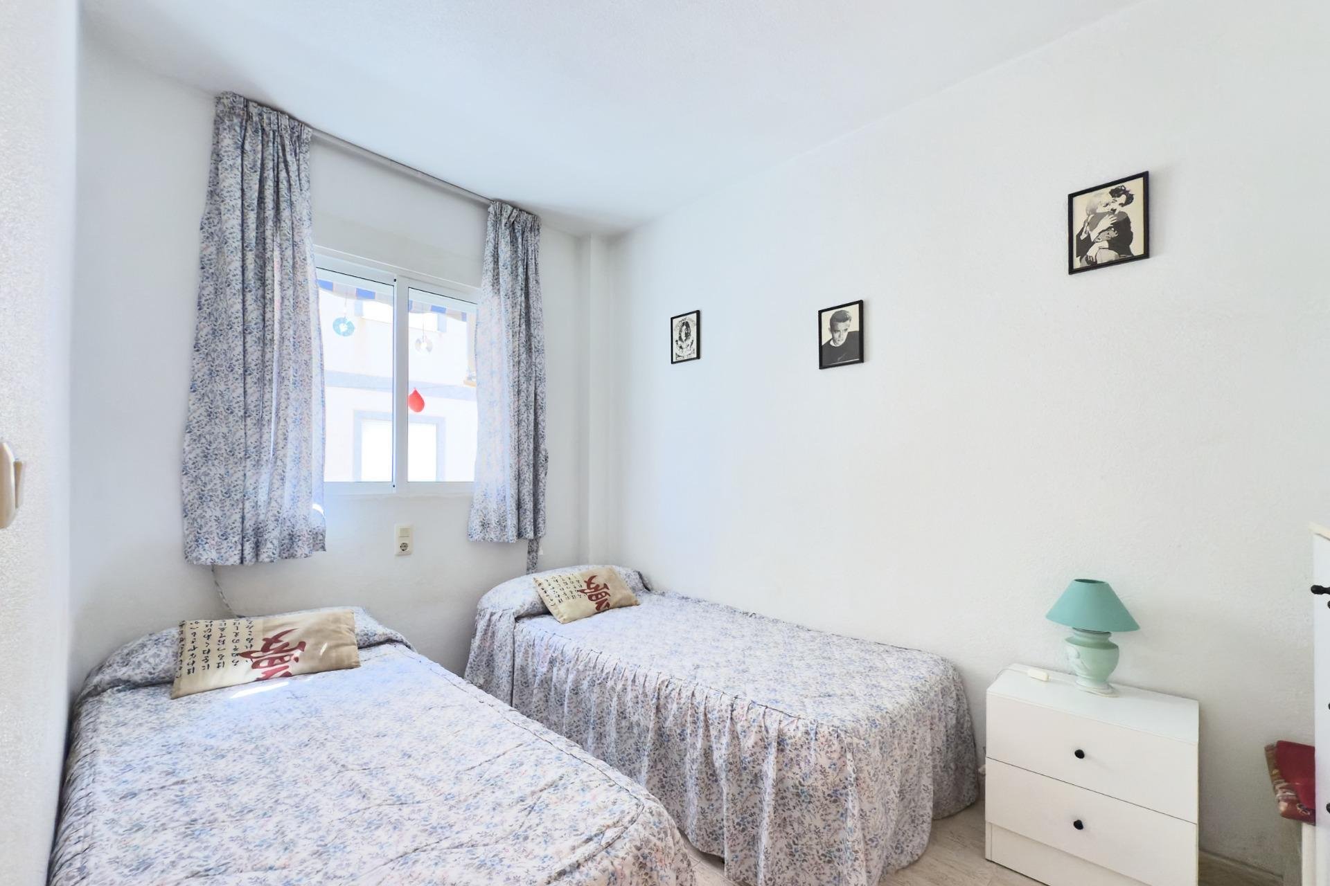 Segunda mano - Apartamento -
Torrevieja - Acequion